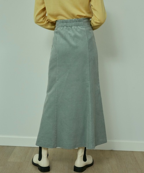 INED（イネド）の「コーデュロイマーメイドスカート（スカート・レディース・アイボリー/テラコッタ/ミント・9号/7号/11号）」の19枚目の写真