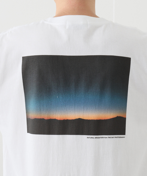 JOURNAL STANDARD（ジャーナルスタンダード）の「【THE DAY PHOTOGRAPHY×Yoo Hoo Store】NATURAL GRADATION（Tシャツ/カットソー・メンズ・ホワイト・MEDIUM/LARGE）」の6枚目の写真