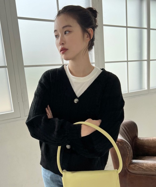 Lamoa(ラモア)の「Lamoa/Vネック ルーズ ニットカーディガン(カーディガン/ボレロ・レディース・ブラック/パープル/イエロー/ブルー/グリーン/アイボリー・FREE)」の20枚目の写真