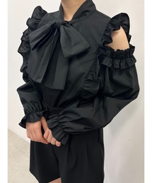 フリル肩開きリボンブラウス