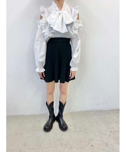 PHILLY（フィリー）の「フリル肩開きリボンブラウス（シャツ/ブラウス・レディース・ホワイト/ブラック/ブラック系その他・FREE）」の8枚目の写真