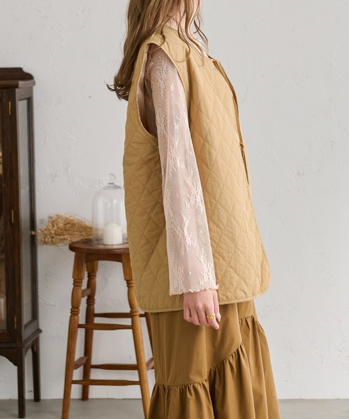 Ambre Neige(アンブルネージュ)の「キルティングベスト/【WEB/EC限定商品】(ベスト・レディース・アイボリー/ベージュ/ダークブラウン・FREE)」の17枚目の写真