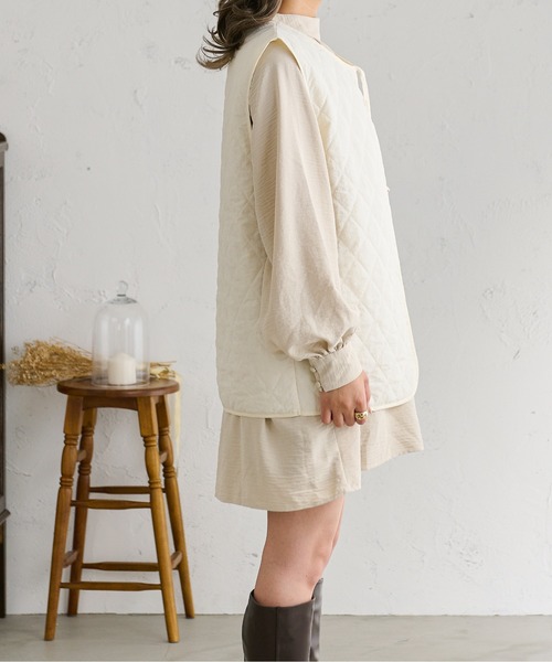 Ambre Neige(アンブルネージュ)の「キルティングベスト/【WEB/EC限定商品】(ベスト・レディース・アイボリー/ベージュ/ダークブラウン・FREE)」の16枚目の写真