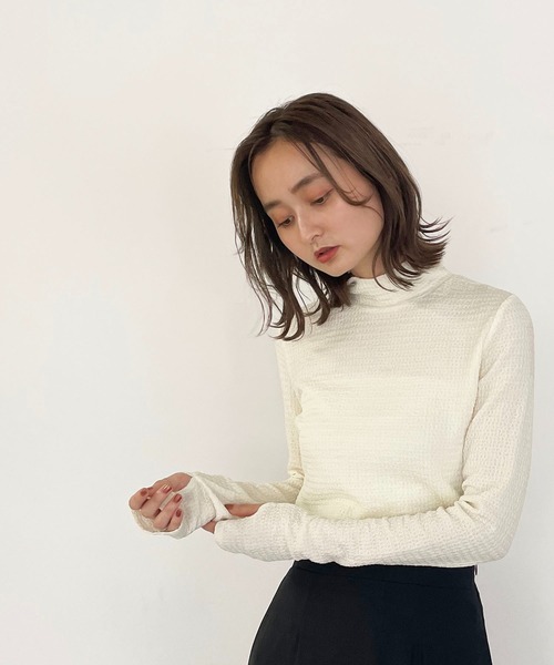 CLEIO（クレイオ）の「【CLEIO】クリンクルハイネックカットソー/CRINKLE HIGH NECK CUT AND SEW/980-18608（Tシャツ/カットソー・レディース・ベージュ/アイボリー・FREE）」の20枚目の写真