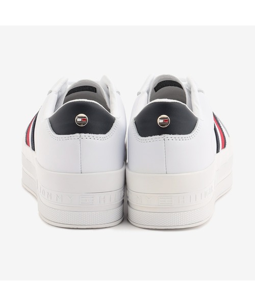 TOMMY HILFIGER(トミーヒルフィガー)の「プラットフォームカップソールスニーカー(スニーカー・レディース・ホワイト・23cm/23.5cm/24cm)」の5枚目の写真