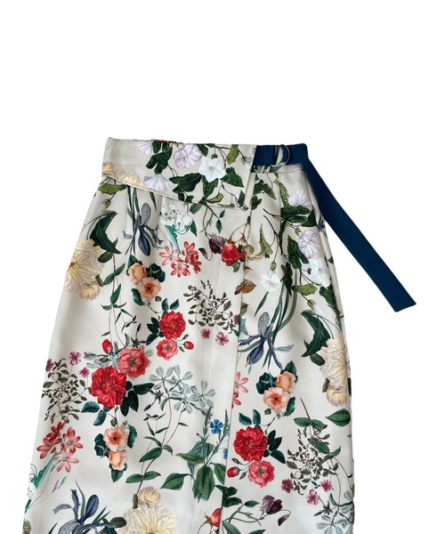 TEVALT(ヴァレット)の「フラワープリントIラインSK(スカート・レディース・アイボリー/ブラック・38)」の18枚目の写真