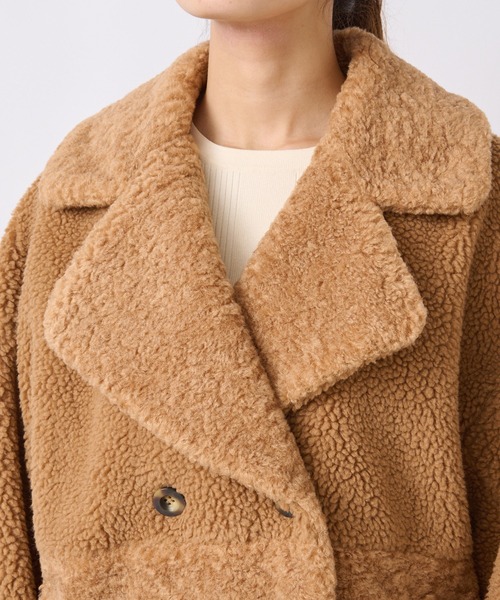 RIVE DROITE（リヴドロワ）の「小山田早織さんスタイリング/エコボア×エコファーショートコート（その他アウター・レディース・ブラウン/キャメル・FREE）」の22枚目の写真