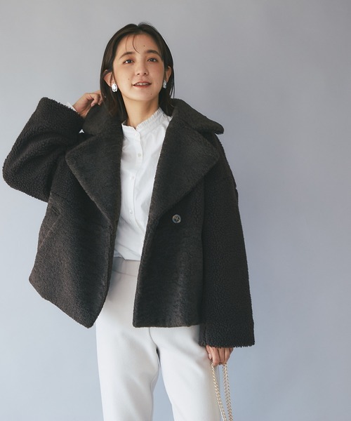 RIVE DROITE（リヴドロワ）の「小山田早織さんスタイリング/エコボア×エコファーショートコート（その他アウター・レディース・ブラウン/キャメル・FREE）」の7枚目の写真