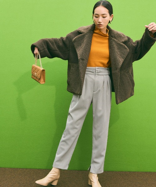 RIVE DROITE（リヴドロワ）の「小山田早織さんスタイリング/エコボア×エコファーショートコート（その他アウター・レディース・ブラウン/キャメル・FREE）」の4枚目の写真