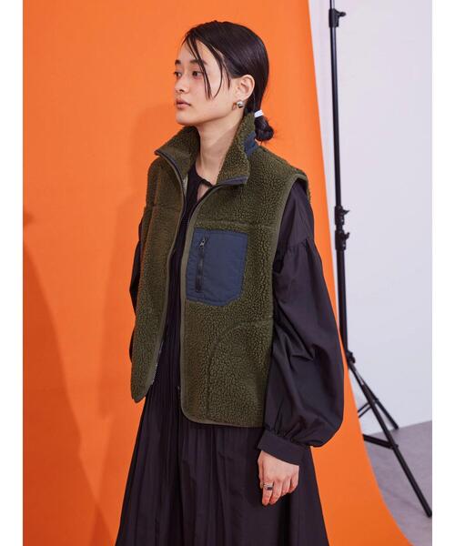 AMERICAN HOLIC（アメリカンホリック）の「異素材切り替えボアベスト（ダウンベスト・レディース・ナチュラル/カーキ/ブラック・L/M）」の10枚目の写真