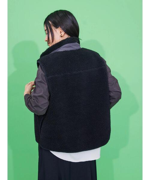 AMERICAN HOLIC（アメリカンホリック）の「異素材切り替えボアベスト（ダウンベスト・レディース・ナチュラル/カーキ/ブラック・L/M）」の16枚目の写真