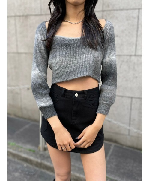 ENVYM(アンビー)の「クロップドグラデーションPO(Tシャツ/カットソー・レディース・ブラック/ベージュ・FREE)」の2枚目の写真