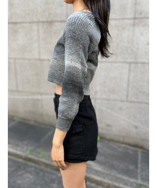 ENVYM(アンビー)の「クロップドグラデーションPO(Tシャツ/カットソー・レディース・ブラック/ベージュ・FREE)」の13枚目の写真