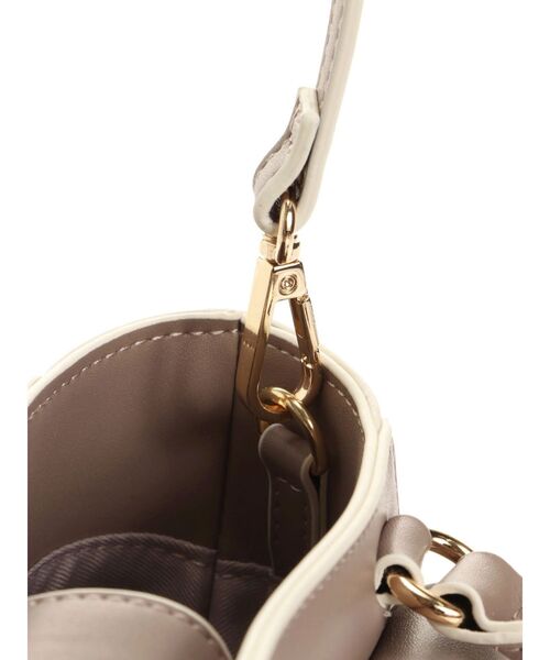 MERCURYDUO(マーキュリーデュオ)の「フラップデザインミニバッグ(ハンドバッグ・レディース・ベージュ/ブラウン/アイボリー・FREE)」の7枚目の写真