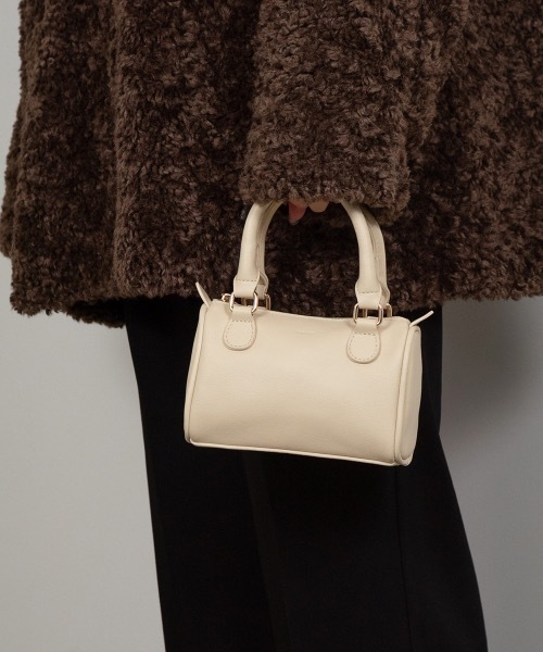 Amiur(エミレ)の「micro mini boston bag(ショルダーバッグ・レディース・ブラック/アイボリー/ピンク系その他・FREE)」の3枚目の写真