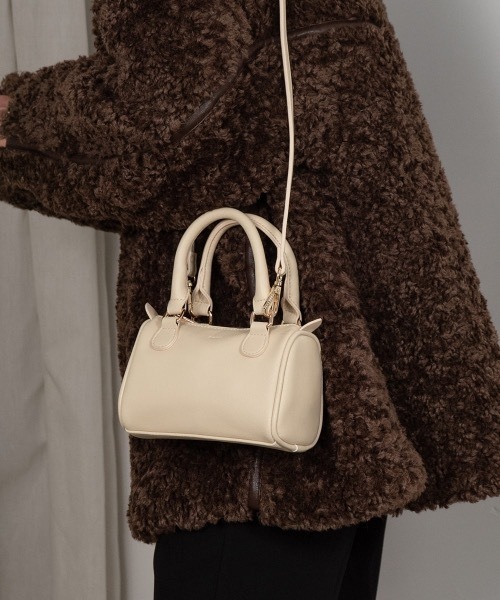 Amiur(エミレ)の「micro mini boston bag(ショルダーバッグ・レディース・ブラック/アイボリー/ピンク系その他・FREE)」の4枚目の写真