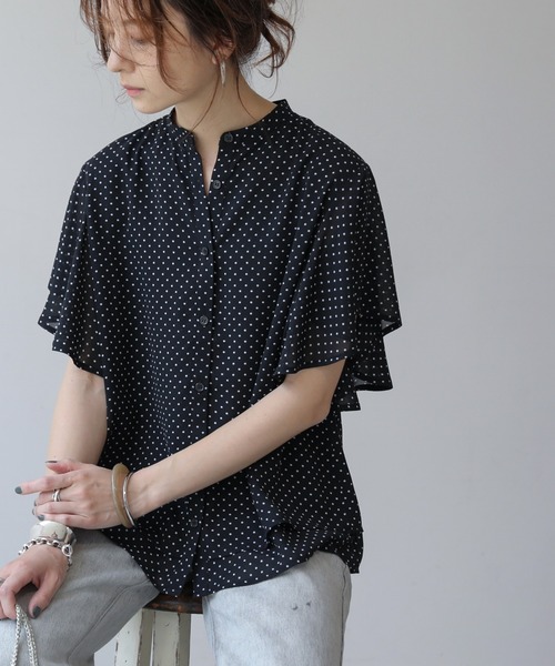 frames RAY CASSIN(フレームスレイカズン)の「WEB限定. アソートラッフルスリーブブラウス(シャツ/ブラウス・レディース・ライトグレー/ブラック/ベージュ/オフホワイト/ブルー/ドット/ロイヤルブルー/ライトグレー系/グリーン/バイオレット/マスタード/グリーン系/グレイッシュベージュ/ブルー系/キナリ・FREE)」の17枚目の写真