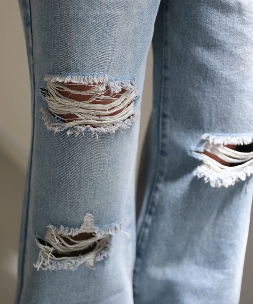 ap retro（アプレトロ）の「ダメージデニムワイドパンツ　カラーパンツ（デニムパンツ・レディース・ブルー/アイボリー/ブラック・MEDIUM/LARGE）」の12枚目の写真