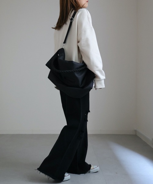 ap retro（アプレトロ）の「ダメージデニムワイドパンツ　カラーパンツ（デニムパンツ・レディース・ブルー/アイボリー/ブラック・MEDIUM/LARGE）」の20枚目の写真