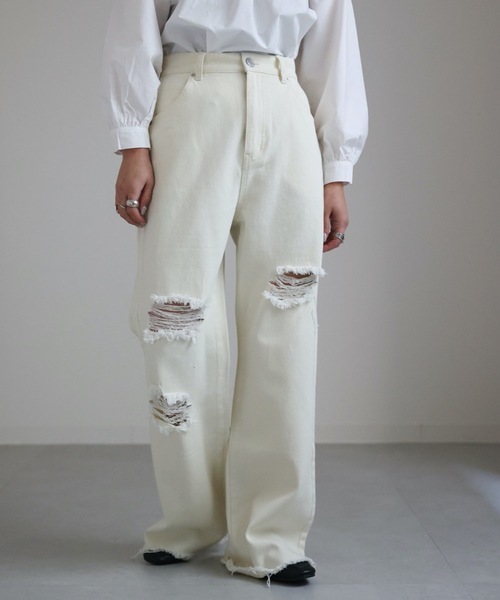 ap retro（アプレトロ）の「ダメージデニムワイドパンツ　カラーパンツ（デニムパンツ・レディース・ブルー/アイボリー/ブラック・MEDIUM/LARGE）」の13枚目の写真