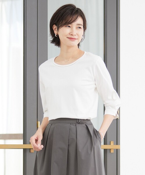 J.PRESS(ジェイプレス)の「【接触冷感・UVケア】 スムースジャージー カットソー(Tシャツ/カットソー・レディース・サックスブルー系/ホワイト系/ライトグレー系・T15/T13)」の1枚目の写真