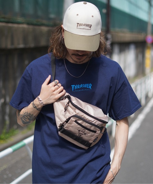 THRASHER(スラッシャー)の「GONZ SAD WAIST BAG/スラッシャーボディバッグ・ウエストポーチ(ボディバッグ/ウエストポーチ・メンズ・ブラック×ホワイト/ブラック×ピンク/ブラック×ブルー/ベージュ・FREE)」の9枚目の写真