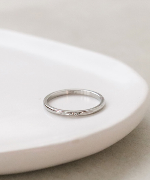 Three Four Time(スリーフォータイム)の「プレーンストーンピンキーリング#5(サージカルステンレス316L)(リング・レディース・シルバー/ピンクゴールド/ゴールド・#5)」の1枚目の写真