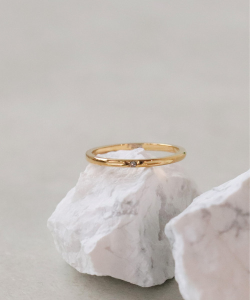 Three Four Time(スリーフォータイム)の「プレーンストーンピンキーリング#5(サージカルステンレス316L)(リング・レディース・シルバー/ピンクゴールド/ゴールド・#5)」の2枚目の写真