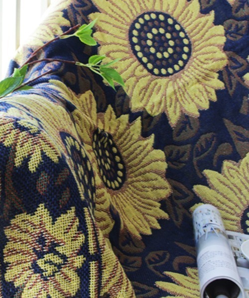 SEN TOKYO（セントーキョー）の「膝掛けやインテンリアに最適。タッセル大判ブランケット（ブランケット・レディース・ブルー/イエロー/レッド/ブラウン/ブルー系その他・FREE）」の9枚目の写真