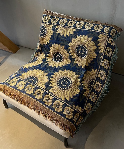 SEN TOKYO（セントーキョー）の「膝掛けやインテンリアに最適。タッセル大判ブランケット（ブランケット・レディース・ブルー/イエロー/レッド/ブラウン/ブルー系その他・FREE）」の22枚目の写真