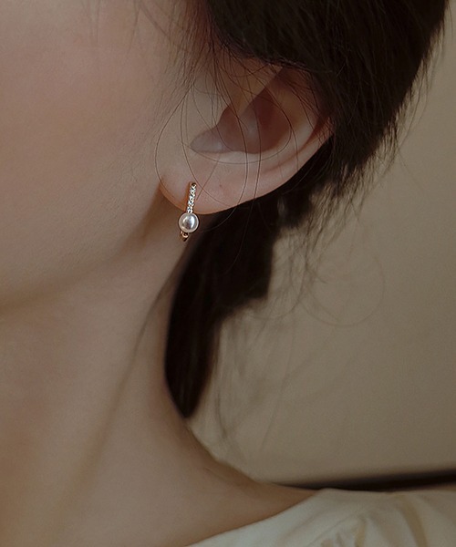 LA VORAGINE(ラ ヴォラジネ)の「パールピアス(ピアス(両耳用)・レディース・ピンク・FREE)」の4枚目の写真