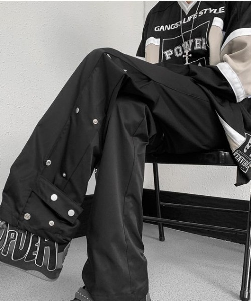 MGV（エムジーヴィー）の「マルチボタンルーズパンツ（その他パンツ・メンズ・ブラック/ホワイト・MEDIUM/LARGE/X-LARGE）」の8枚目の写真