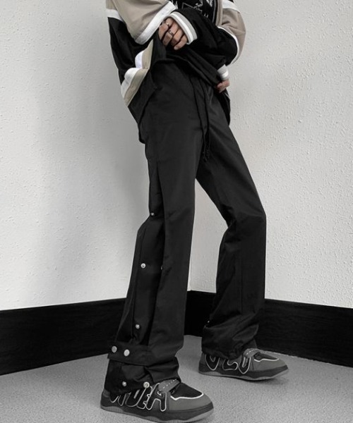 MGV（エムジーヴィー）の「マルチボタンルーズパンツ（その他パンツ・メンズ・ブラック/ホワイト・MEDIUM/LARGE/X-LARGE）」の10枚目の写真