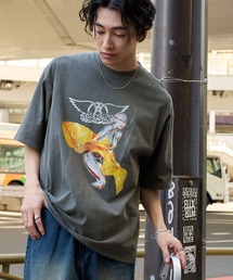 retock's（レトックス）の「【QUEEN/THE ROLLING STONES/Aero smith/BON JOVI】別注 ヴィンテージライク ロックプリントピグメント加工 半袖Tシャツ（Tシャツ/カットソー）」