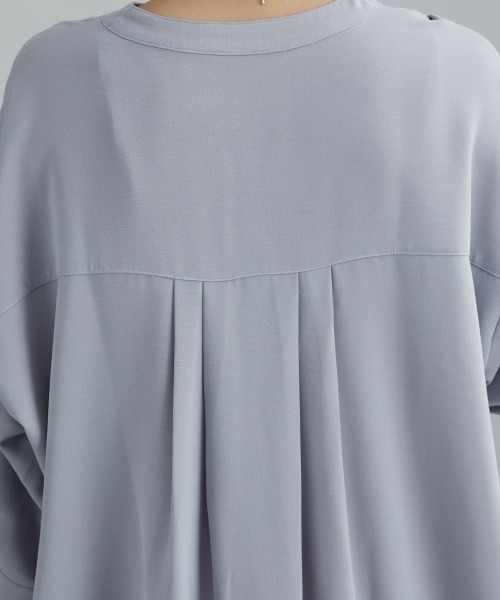 nissen（ニッセン）の「とろみ素材　サイドタックスキッパーシャツ（シャツ/ブラウス・レディース・ピンク/オフホワイト/カーキ/ライトグレー/ブラック・M/LL/L/S）」の14枚目の写真