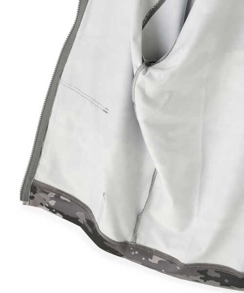 RAWLIFE(ロウライフ)の「muta MARINE/ムータ マリン/ラッシュパーカー (デジタルカモ)/MMTK-435049(パーカー・メンズ・ホワイト系2/グレー・7/6)」の17枚目の写真