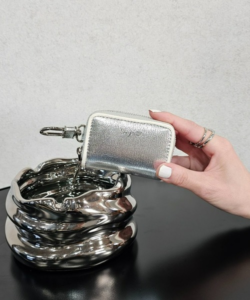 Ungrid（アングリッド）の「【Ungrid/アングリッド】配色パイピング　スマートキーケース 車 ダブルファスナー ダブル ポケット キーチェーン ファスナー カラビナ ギフト（キーケース/キーアクセサリー・レディース・ターコイズブルー/グレイッシュベージュ/ライトグリーン/ライトグレー/ライトピンク/オレンジ/ベージュ系その他/イエロー/ブラウン/ラベンダー/オリーブ/シルバー/アイボリー/ブラック/ダークブラウン/ゴールド/ブラウン系その他・FREE）」の16枚目の写真