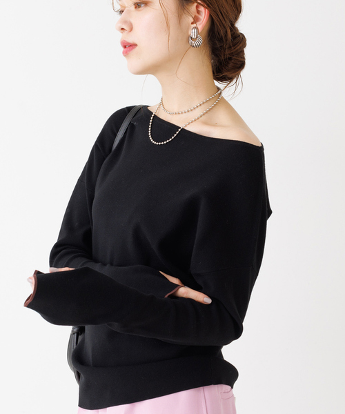 Rouge vif Anna(ルージュヴィフアンナ)の「総針フレアスリーブ指穴プルオーバー(ニット/セーター・レディース・レッド/ブラック/その他・フリー)」の2枚目の写真