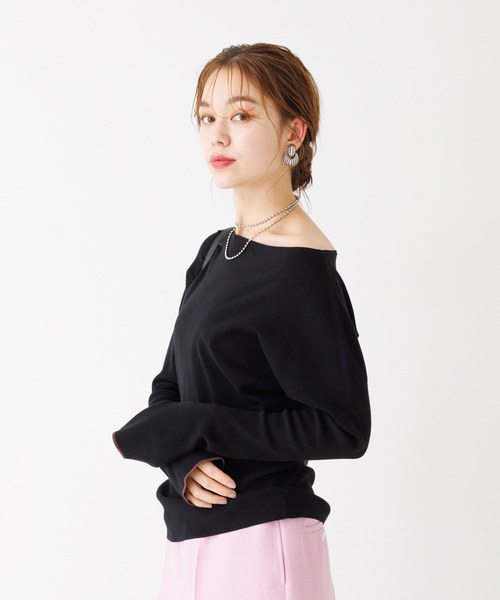 Rouge vif Anna(ルージュヴィフアンナ)の「総針フレアスリーブ指穴プルオーバー(ニット/セーター・レディース・レッド/ブラック/その他・フリー)」の4枚目の写真