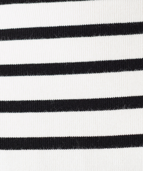 Rouge vif Anna(ルージュヴィフアンナ)の「総針フレアスリーブ指穴プルオーバー(ニット/セーター・レディース・レッド/ブラック/その他・フリー)」の19枚目の写真