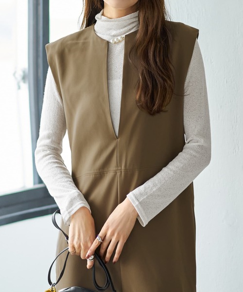 STYLE DELI（スタイルデリ）の「テクスチャーインナータートルトップス（Tシャツ/カットソー・レディース・ホワイト/グレー/ブラック/ベージュ・SMALL/MEDIUM）」の2枚目の写真