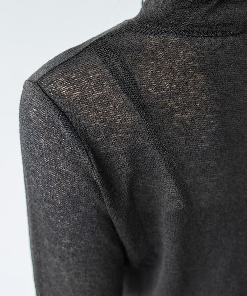 STYLE DELI（スタイルデリ）の「テクスチャーインナータートルトップス（Tシャツ/カットソー・レディース・ホワイト/グレー/ブラック/ベージュ・SMALL/MEDIUM）」の8枚目の写真