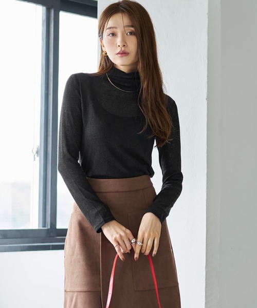 STYLE DELI（スタイルデリ）の「テクスチャーインナータートルトップス（Tシャツ/カットソー・レディース・ホワイト/グレー/ブラック/ベージュ・SMALL/MEDIUM）」の5枚目の写真