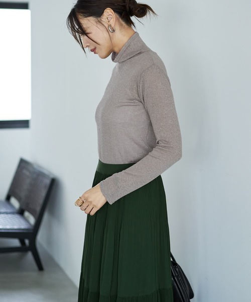 STYLE DELI（スタイルデリ）の「テクスチャーインナータートルトップス（Tシャツ/カットソー・レディース・ホワイト/グレー/ブラック/ベージュ・SMALL/MEDIUM）」の16枚目の写真