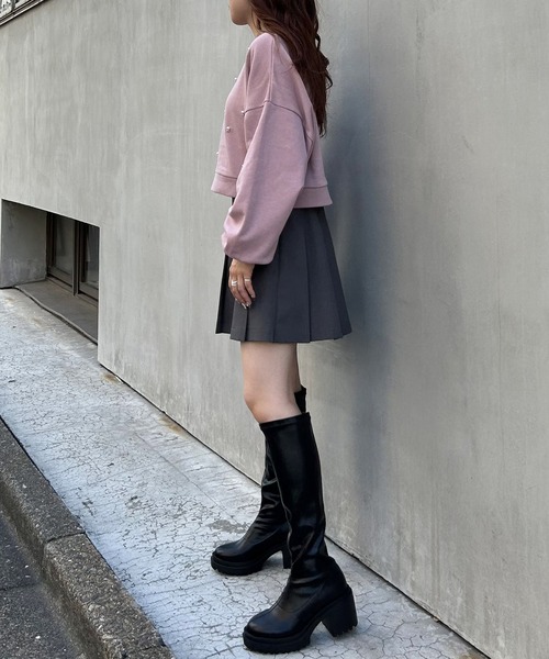 INGNI(イング)の「パールビジュー付スウェットプルオーバー(スウェット・レディース・ブラック/オフホワイト/スモークピンク/オートミール/グレー・M)」の7枚目の写真