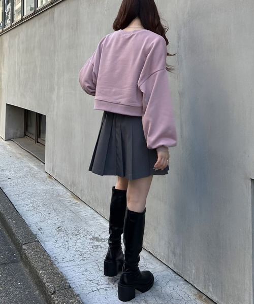 INGNI(イング)の「パールビジュー付スウェットプルオーバー(スウェット・レディース・ブラック/オフホワイト/スモークピンク/オートミール/グレー・M)」の6枚目の写真