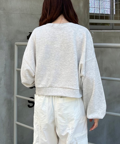 INGNI(イング)の「パールビジュー付スウェットプルオーバー(スウェット・レディース・ブラック/オフホワイト/スモークピンク/オートミール/グレー・M)」の14枚目の写真