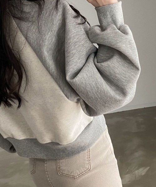 SHEENA(シーナ)の「NYCロゴラグランショート丈トレーナー(スウェット・レディース・ブラック/グレー・M)」の6枚目の写真