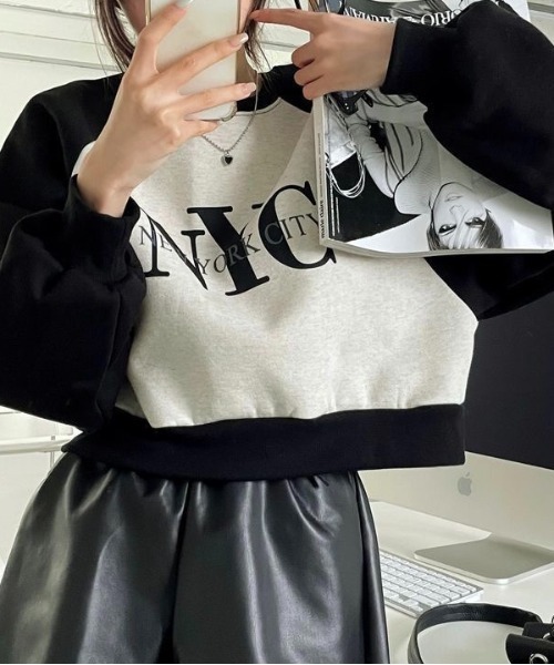 SHEENA(シーナ)の「NYCロゴラグランショート丈トレーナー(スウェット・レディース・ブラック/グレー・M)」の14枚目の写真