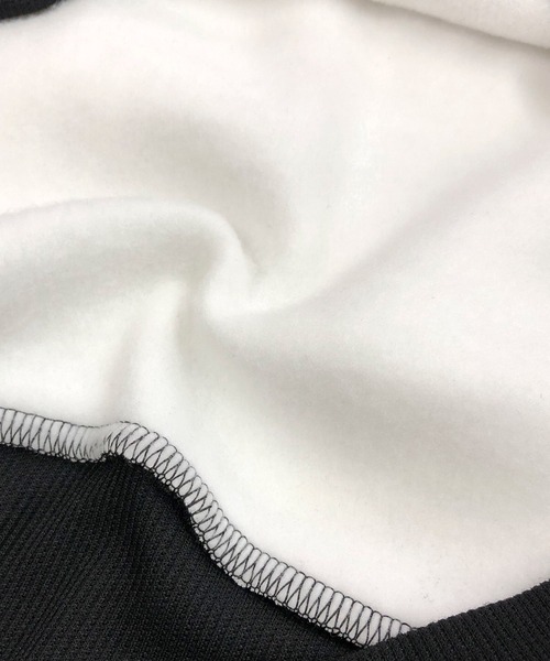 SHEENA(シーナ)の「NYCロゴラグランショート丈トレーナー(スウェット・レディース・ブラック/グレー・M)」の22枚目の写真